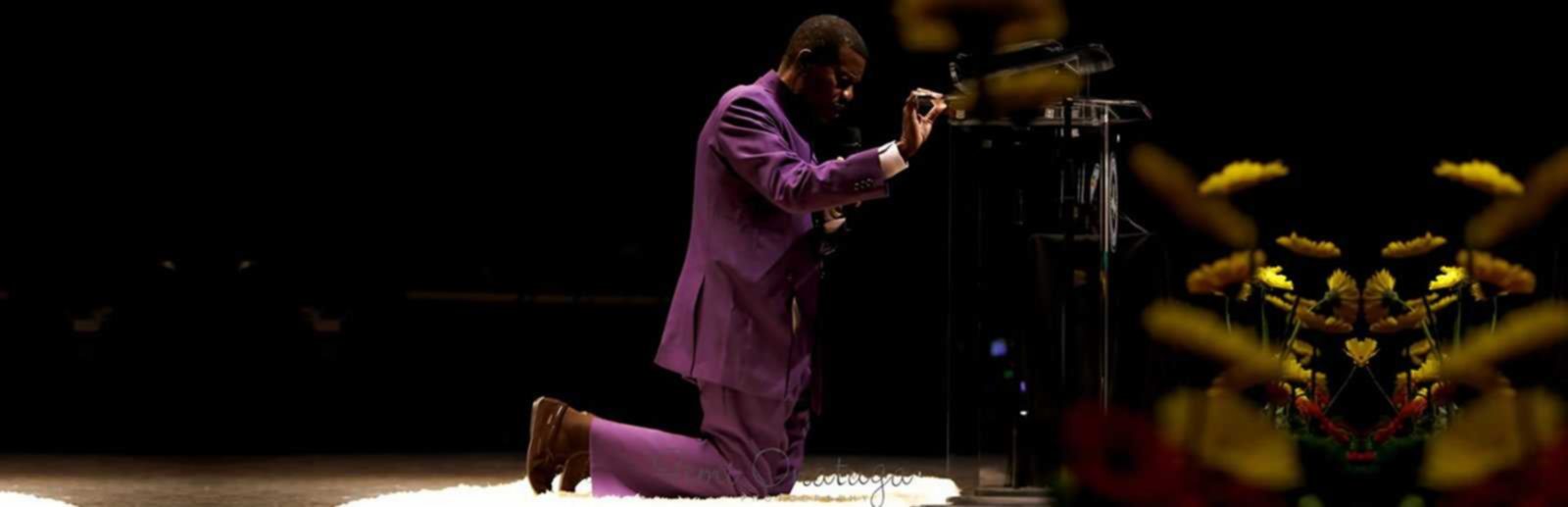 Prayer points on : Can God change his mind ? Enoch Adeboye Prayer points on : Can God change his mind ? Enoch Adeboye